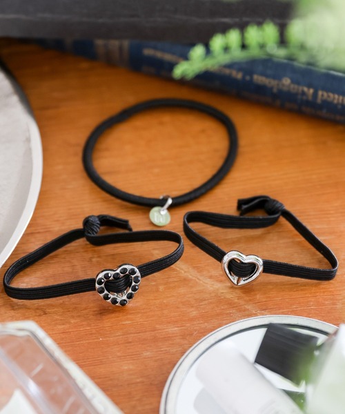 niko and...（ニコアンド）の「ハート3SETヘアゴム（ヘアゴム・レディース・イエロー/グレー・0）」の2枚目の写真