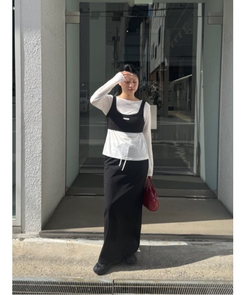titivate(ティティベイト)の「前後2wayタグ付きロングスリーブTシャツ(Tシャツ/カットソー・レディース・ライトブルー/ブラック/チャコール/オフホワイト・L/M/S)」の21枚目の写真