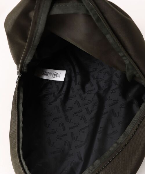PUMA（プーマ）の「《PUMA》PUMA PHASE ﾊﾞｯｸﾊﾟｯｸ（バックパック/リュック・メンズ・グリーン系/ブルー系その他/パープル/レッド系/ライトブルー/ブラック×ホワイト/ネイビー/ブラック×ゴールド/オリーブ/グレー系その他/ブルー/ブラック×パープル・フリー）」の21枚目の写真