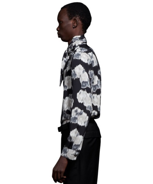 GalaabenD（ガラアーベント）の「Pixel Flower Print Ribbon Shirt ピクセルフラワーリボンシャツ（シャツ/ブラウス・メンズ・ホワイト/ブラック・44/46/48）」の8枚目の写真