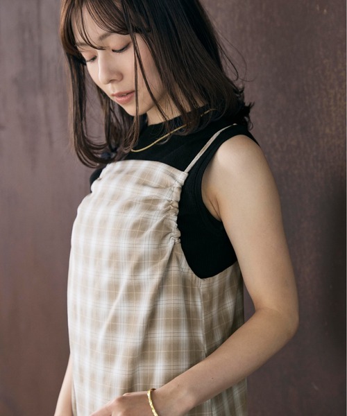 COHINA(コヒナ)の「フロントギャザーチェックキャミワンピース 【低身長・小柄女性】(ワンピース・レディース・ブラック/グレー/ベージュ・ONE SIZE)」の4枚目の写真