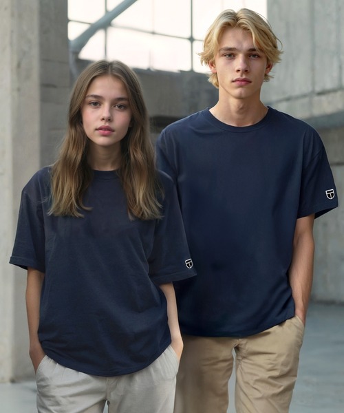 NEWTRAL PRODUCTS(ニュートラルプロダクツ)の「NEWTRAL(ニュートラル)/207 9.8oz スーパーヘビーエンブレムT/サイズ展開多数 コットン 無地 半袖 Tシャツ(Tシャツ/カットソー・レディース・ブラック/グレー/ネイビー/ホワイト・XL/XXL/S/M/L)」の4枚目の写真