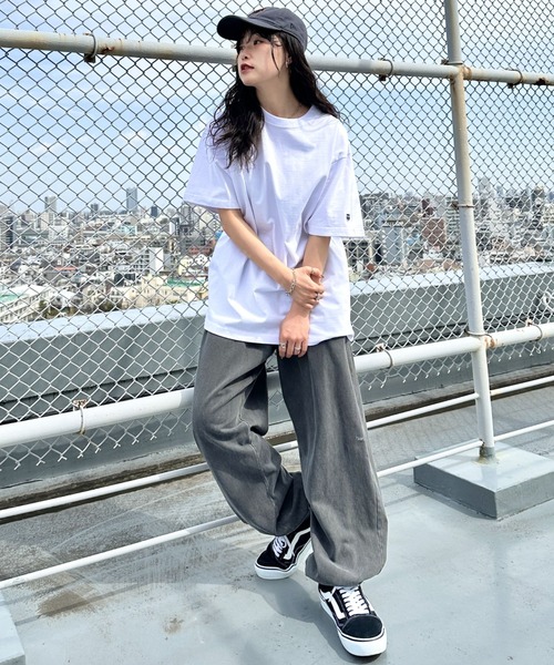 NEWTRAL PRODUCTS(ニュートラルプロダクツ)の「NEWTRAL(ニュートラル)/207 9.8oz スーパーヘビーエンブレムT/サイズ展開多数 コットン 無地 半袖 Tシャツ(Tシャツ/カットソー・レディース・ブラック/グレー/ネイビー/ホワイト・XL/XXL/S/M/L)」の14枚目の写真