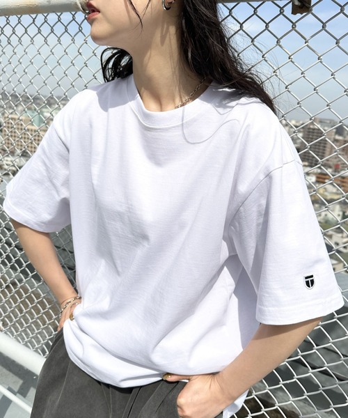 NEWTRAL PRODUCTS(ニュートラルプロダクツ)の「NEWTRAL(ニュートラル)/207 9.8oz スーパーヘビーエンブレムT/サイズ展開多数 コットン 無地 半袖 Tシャツ(Tシャツ/カットソー・レディース・ブラック/グレー/ネイビー/ホワイト・XL/XXL/S/M/L)」の5枚目の写真