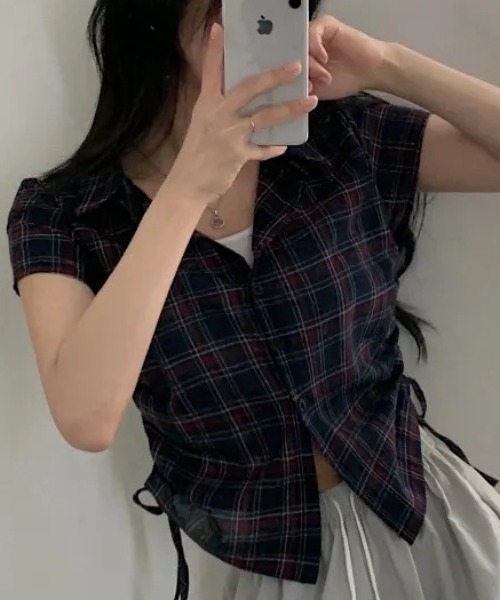 Teem Store(チームストア)の「サイドシャーリングコンパクト シアーチェック半袖シャツ(シャツ/ブラウス・レディース・ホワイト/ネイビー・F)」の13枚目の写真
