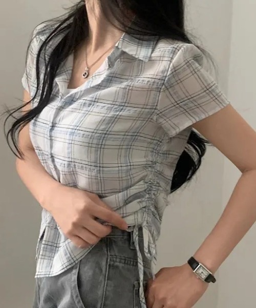 Teem Store(チームストア)の「サイドシャーリングコンパクト シアーチェック半袖シャツ(シャツ/ブラウス・レディース・ホワイト/ネイビー・F)」の9枚目の写真