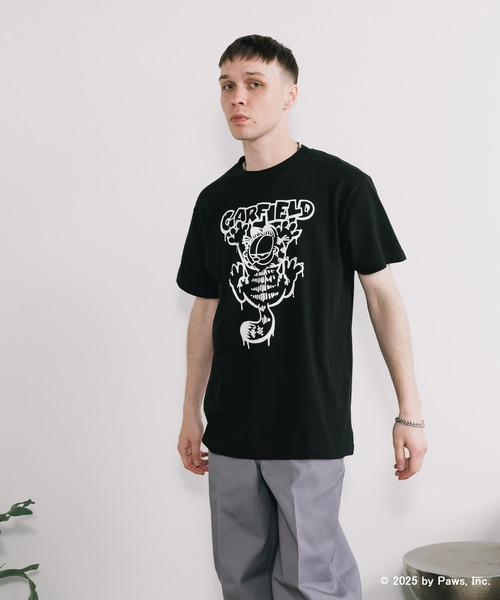 ROOPTOKYO(ループトウキョウ)の「GARFIELD TEE ガーフィールド Tシャツ ユニセックス(Tシャツ/カットソー・メンズ・ブラック/ホワイト・M/L/XL)」の4枚目の写真
