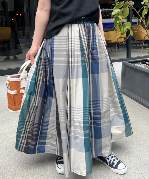 StyleSea（スタイルシー）の「チェック柄タフタスカート（スカート・レディース・ブラック/ベージュ/グレー/ブラウン/カーキ/ネイビー/グレイッシュベージュ/マルチ/ブルー/グリーン/オレンジ/ブルー系その他/ピンク/イエロー・FREE）」の8枚目の写真