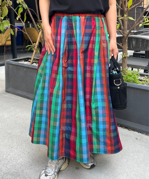 StyleSea（スタイルシー）の「チェック柄タフタスカート（スカート・レディース・ブラック/ベージュ/グレー/ブラウン/カーキ/ネイビー/グレイッシュベージュ/マルチ/ブルー/グリーン/オレンジ/ブルー系その他/ピンク/イエロー・FREE）」の14枚目の写真