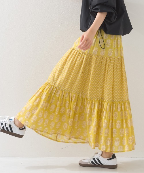OMNES(オムネス)の「コットンボイル総柄切り替えティアードスカート(スカート・レディース・マスタード/パープル/ネイビー/ブルー・FREE)」の14枚目の写真