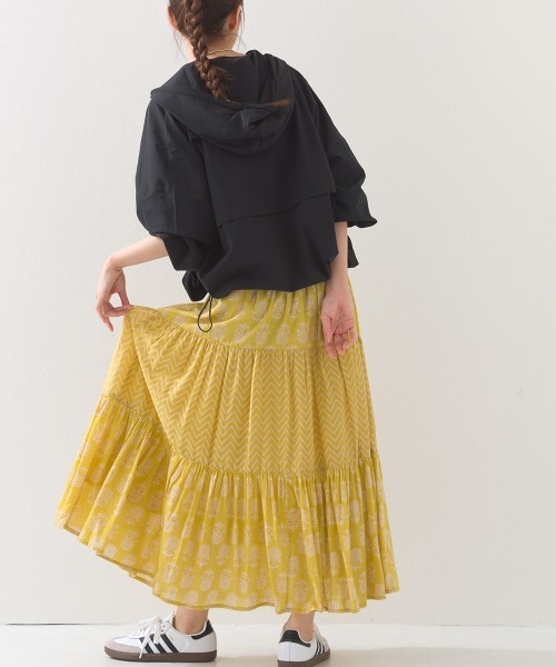 OMNES(オムネス)の「コットンボイル総柄切り替えティアードスカート(スカート・レディース・マスタード/パープル/ネイビー/ブルー・FREE)」の12枚目の写真