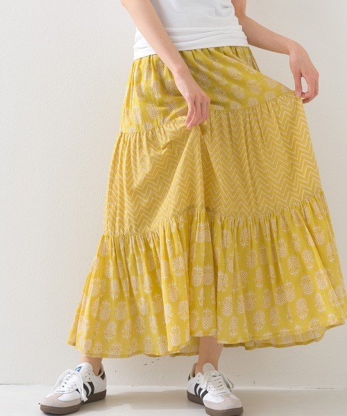 OMNES(オムネス)の「コットンボイル総柄切り替えティアードスカート(スカート・レディース・マスタード/パープル/ネイビー/ブルー・FREE)」の11枚目の写真