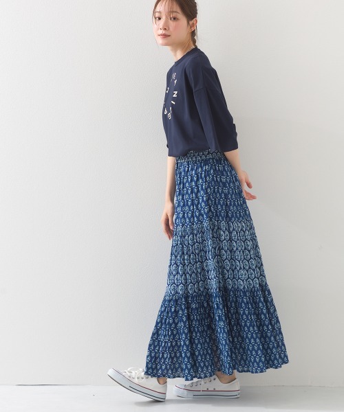 OMNES(オムネス)の「コットンボイル総柄切り替えティアードスカート(スカート・レディース・マスタード/パープル/ネイビー/ブルー・FREE)」の21枚目の写真