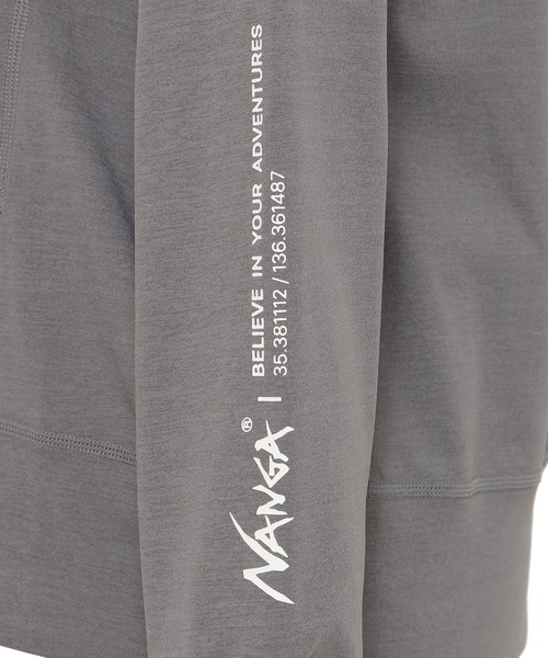 NANGA(ナンガ)の「AirFlex RASH GUARD ZIP PK W/エアフレックス ラッシュガードジップパーカー (ウィメンズ)(パーカー・レディース・ブラック/グレー/ホワイト・S/M/L)」の9枚目の写真