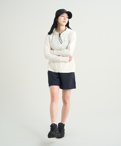NANGA(ナンガ)の「AirFlex RASH GUARD ZIP PK W/エアフレックス ラッシュガードジップパーカー (ウィメンズ)(パーカー・レディース・ブラック/グレー/ホワイト・S/M/L)」の21枚目の写真