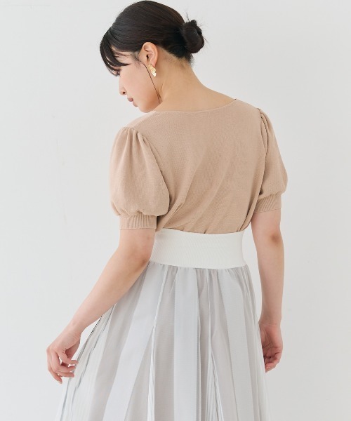 AND COUTURE(アンドクチュール)の「ベーシックVネックプルオーバー(ニット/セーター・レディース・オフホワイト/ピンク/ブラック/ライトグレー/ネイビー・FREE)」の22枚目の写真