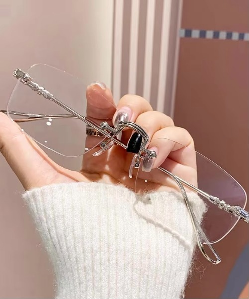 VIBGYOR（ヴィブジョー）の「リムレスメガネ　サングラス(BDS)（サングラス・レディース・シルバー/ゴールド・FREE）」の11枚目の写真