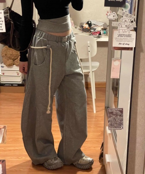 セットアップ ゆる系 韓国 ストリート ワイドスエットパンツ セール】ワイドレッグスウェットパンツ / ロープコード付き