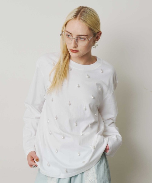 VIOLETTA(ヴィオレッタ)の「バロックパールロングTシャツ(Tシャツ/カットソー・レディース・ブラック/ホワイト・FREE)」の5枚目の写真