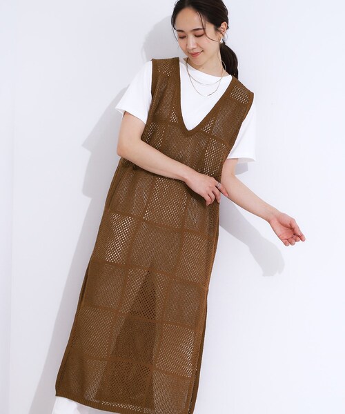 Cutie Blonde(キューティーブロンド)の「【前後2WAY】リネンライクブークレ パッチワーク風ニットワンピース(ワンピース・レディース・ブラック/ダークブラウン・03/02/01/04)」の2枚目の写真
