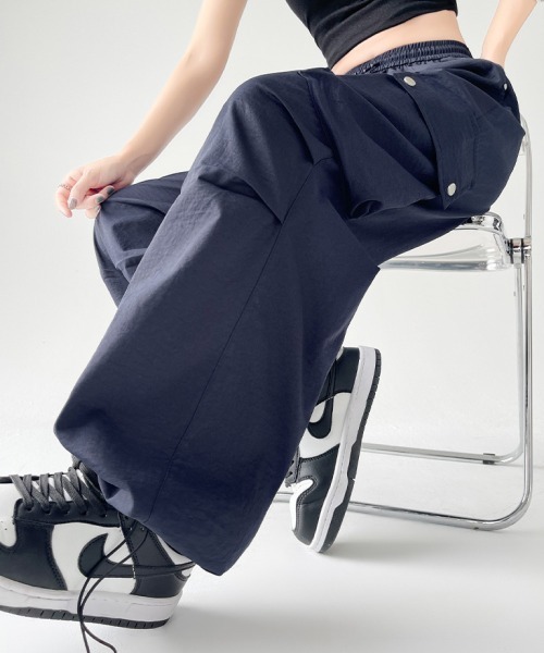 mushwear（マッシュウェア）の「パラシュートワイドカーゴパンツ（カーゴパンツ・メンズ・ネイビー/ホワイト/ピンク/グレー/ブラック・SMALL/MEDIUM/LARGE/X-LARGE）」の9枚目の写真