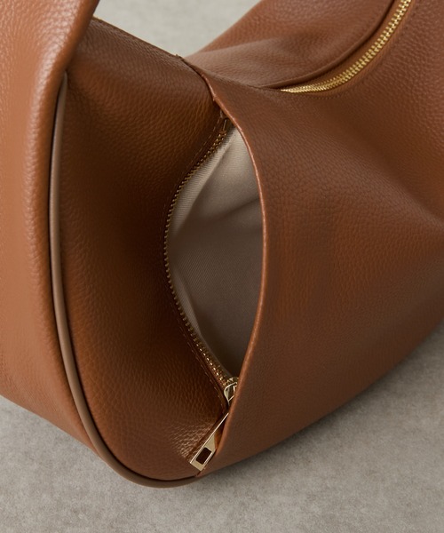 PAPILLONNER（パピヨネ）の「レザーテープショルダー（ショルダーバッグ・レディース・ブラック/ブラウン・FREE）」の18枚目の写真