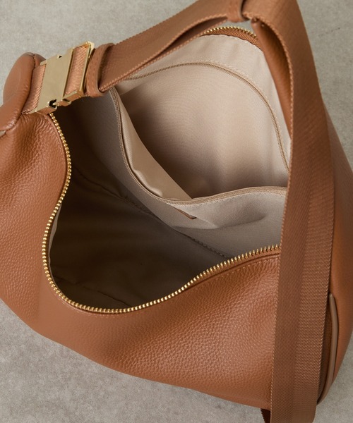 PAPILLONNER（パピヨネ）の「レザーテープショルダー（ショルダーバッグ・レディース・ブラック/ブラウン・FREE）」の20枚目の写真