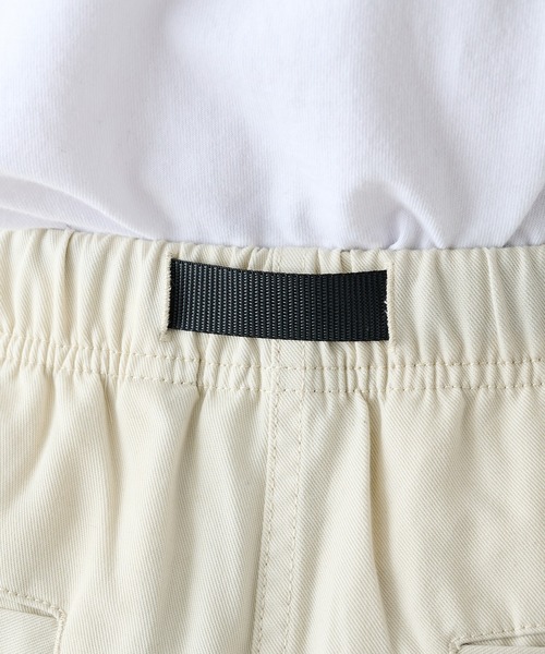 Gramicci（グラミチ）の「【GRAMICCI】T/C TWILL TUCK TAPERED PANT（その他パンツ・メンズ・ブラック/チャコールグレー/ベージュ/ダークブラウン/グレー系1・S/M/L/XL）」の18枚目の写真