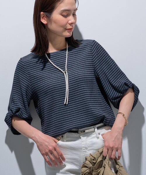 INDIVI（インディヴィ）の「【UVケア／吸汗速乾】凹凸素材ねじり袖トップス（Tシャツ/カットソー・レディース・ナチュラル/チャコールグレー/ネイビー系1/ブラック系1・13/05/38/34/19/15 ）」の14枚目の写真