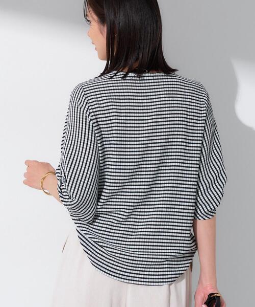 INDIVI（インディヴィ）の「【UVケア／吸汗速乾】凹凸素材ねじり袖トップス（Tシャツ/カットソー・レディース・ナチュラル/チャコールグレー/ネイビー系1/ブラック系1・13/05/38/34/19/15 ）」の19枚目の写真