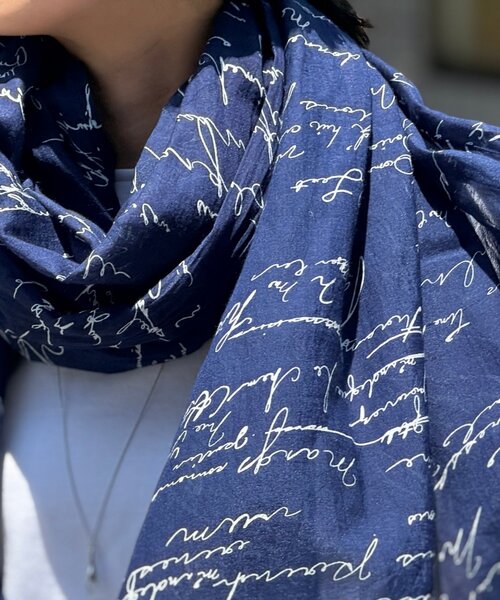 BEARDSLEY（ビアズリー）の「《CITRUS》プリントストール（ストール/ショール・レディース・ネイビー/ホワイト・FREE）」の14枚目の写真