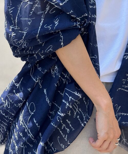 BEARDSLEY（ビアズリー）の「《CITRUS》プリントストール（ストール/ショール・レディース・ネイビー/ホワイト・FREE）」の8枚目の写真