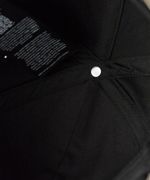 GUESS JEANS（ゲスジーンズ）の「GUESS JEANS/ゲスジーンズ GJ 3D EMBRO BASEBALL キャップ（キャップ・メンズ・ブラック・ONE SIZE）」の14枚目の写真