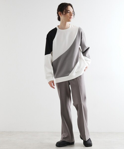 tk.TAKEO KIKUCHI（ティーケータケオキクチ）の「ヘリンボーンカーブスイッチカットソー（スウェット・メンズ・ホワイト/ブラック/ブラウン系その他・02/03）」の7枚目の写真