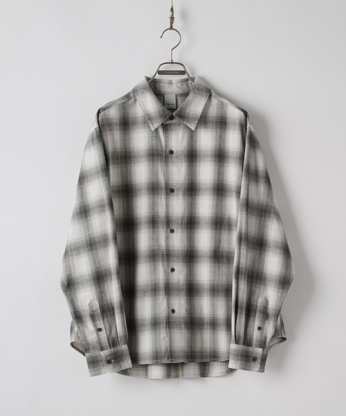 CASPER JOHN(キャスパージョン)の「Various loose shirts -ombre check- /バリアスルーズシャツ -オンブレチェック-(シャツ/ブラウス・メンズ・グリーン/ホワイト/ベージュ・LARGE/MEDIUM/SMALL/X-SMALL)」の18枚目の写真