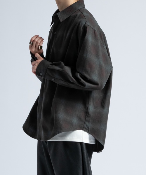 CASPER JOHN(キャスパージョン)の「Various loose shirts -ombre check- /バリアスルーズシャツ -オンブレチェック-(シャツ/ブラウス・メンズ・グリーン/ホワイト/ベージュ・LARGE/MEDIUM/SMALL/X-SMALL)」の11枚目の写真