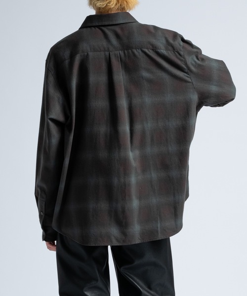 CASPER JOHN(キャスパージョン)の「Various loose shirts -ombre check- /バリアスルーズシャツ -オンブレチェック-(シャツ/ブラウス・メンズ・グリーン/ホワイト/ベージュ・LARGE/MEDIUM/SMALL/X-SMALL)」の12枚目の写真
