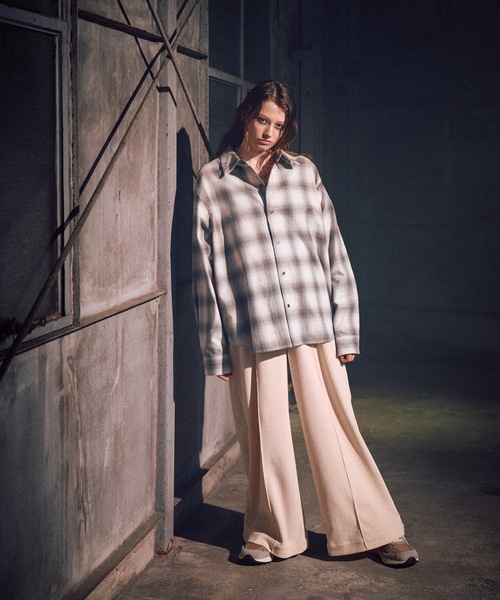 CASPER JOHN(キャスパージョン)の「Various loose shirts -ombre check- /バリアスルーズシャツ -オンブレチェック-(シャツ/ブラウス・メンズ・グリーン/ホワイト/ベージュ・LARGE/MEDIUM/SMALL/X-SMALL)」の21枚目の写真
