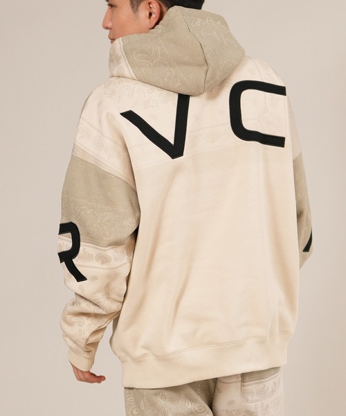 RVCA(ルーカ)の「RVCA/ルーカ BACK SIDE ARCH RVCA HD パーカー BF042-015(パーカー・メンズ・オートミール/ブラウン系カモフラージュ/ヘザーグレー/ブラック×ホワイト・M/S/L)」の3枚目の写真