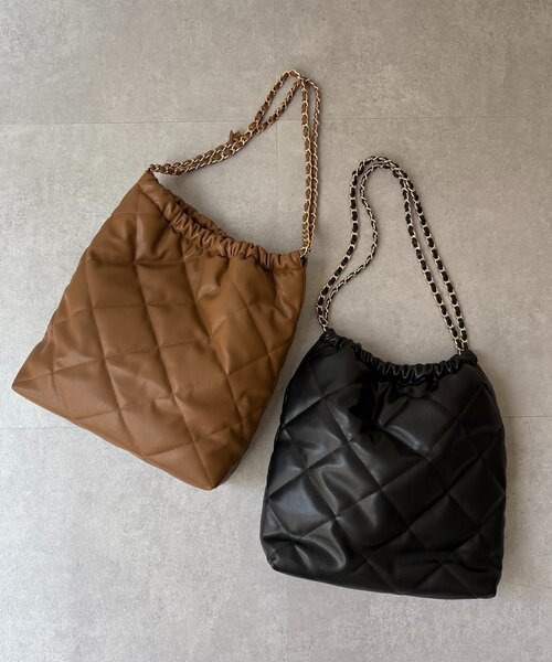 DouDou(ドゥドゥ)の「キルティングチェーンショルダー(ショルダーバッグ・レディース・キャメル/ブラック・FREE)」の8枚目の写真