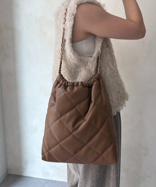 DouDou(ドゥドゥ)の「キルティングチェーンショルダー(ショルダーバッグ・レディース・キャメル/ブラック・FREE)」の9枚目の写真