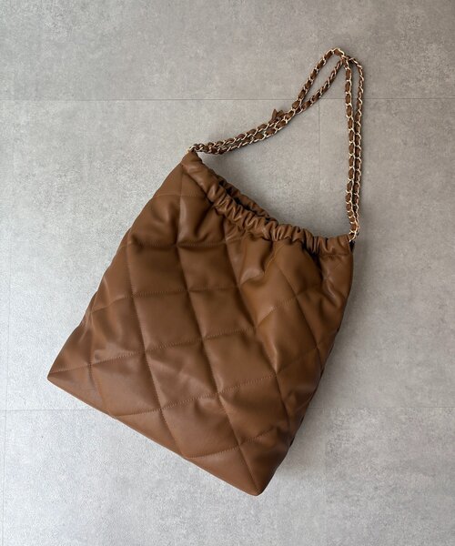 DouDou(ドゥドゥ)の「キルティングチェーンショルダー(ショルダーバッグ・レディース・キャメル/ブラック・FREE)」の15枚目の写真