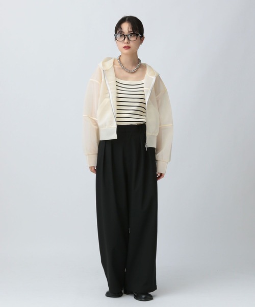 LEPSIM（レプシィム）の「シアーダンボールフーディー　577778（パーカー・レディース・オフホワイト/オレンジ/チャコールグレー・FREE）」の7枚目の写真