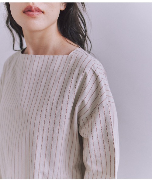 SIPULI(シプリ)の「Cotton Linen Double Stripe ガゼット付ブラウス(シャツ/ブラウス・レディース・グレイッシュベージュ・2)」の6枚目の写真
