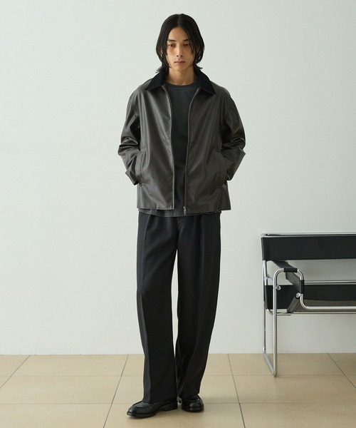 EMMA CLOTHES(エマクローズ)の「マイクロツイル 1タック センタープレス カーブシルエット ワイドスラックスパンツ(スラックス・メンズ・ネイビー/ブラック/アイボリー/モカ/ダークグレー・M/S/L)」の14枚目の写真