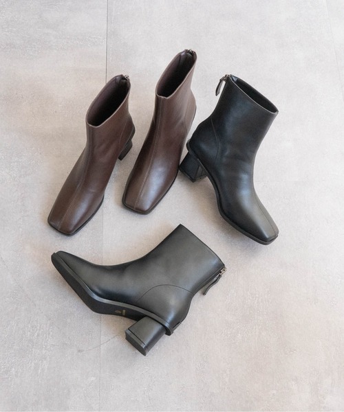 Fabby fabby(ファビィーファビィー)の「スクエアトゥヒールブーツ(ブーツ・レディース・ブラウン/ブラック・MEDIUM/LARGE/SMALL)」の3枚目の写真