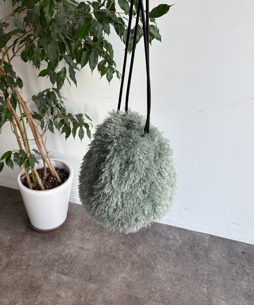 DouDou（ドゥドゥ）の「シャギー巾着バッグ（ショルダーバッグ・レディース・グリーン/ブラウン/オフホワイト・FREE）」の16枚目の写真