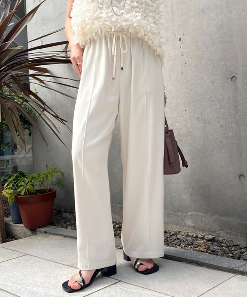 Jena espace merveilleux(ジェナ エスパスメルヴェイユ)の「【-3kg見え/サイズ展開あり/美脚】トロミイージーパンツ(その他パンツ・レディース・ブラック/グレー/オフホワイト・1/2)」の20枚目の写真