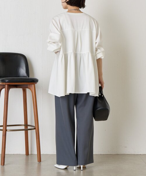 Jena espace merveilleux(ジェナ エスパスメルヴェイユ)の「【-3kg見え/サイズ展開あり/美脚】トロミイージーパンツ(その他パンツ・レディース・ブラック/グレー/オフホワイト・1/2)」の14枚目の写真