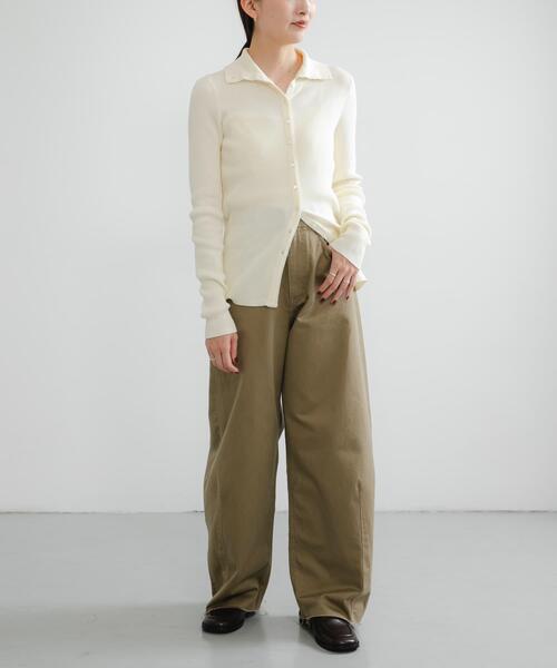 URBAN RESEARCH（アーバンリサーチ）の「『UR TECH』2WAYリブニット（ニット/セーター・レディース・オフホワイト/レッド系その他/グリーン・FREE）」の21枚目の写真